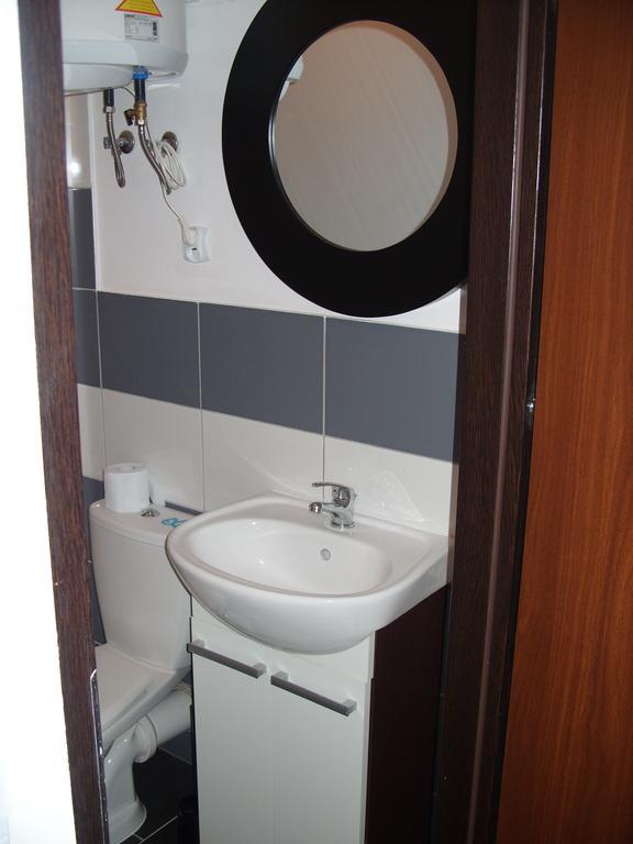 Pokoje Typu Studio Sosnowiec Habitación foto