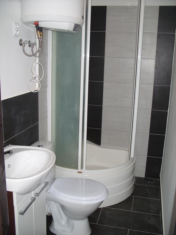 Pokoje Typu Studio Sosnowiec Habitación foto