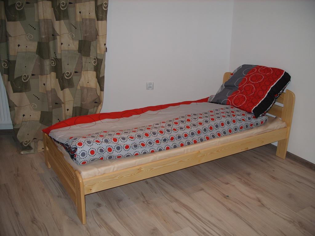 Pokoje Typu Studio Sosnowiec Habitación foto