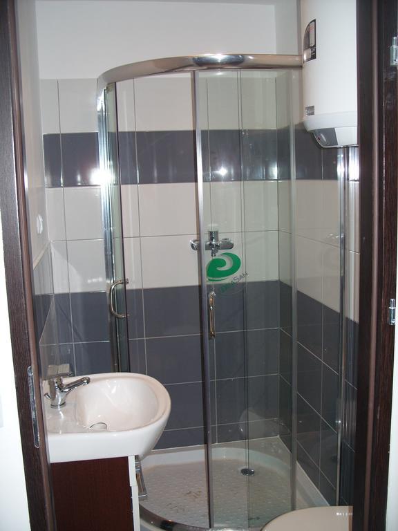 Pokoje Typu Studio Sosnowiec Habitación foto